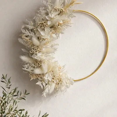 Couronne fleurs séchées personnalisée bohème – décoration murale prénom – cadeau naissance bébé – déco mariage champêtre – fleurs stabilisées